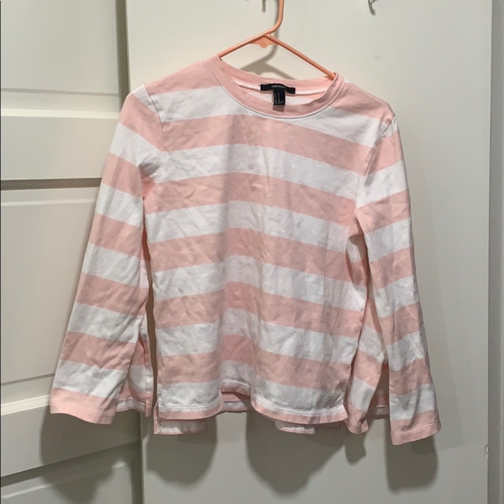 Long sleeve crop shirt, cut open sleeves